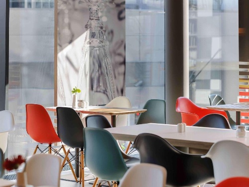 ibis Wien Hauptbahnhof image 17